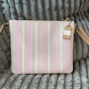 Coach Weekend Ticking swingback tan, pink striped crossbody bag